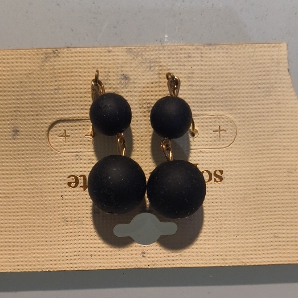Sophisticated Black and Gold Sphere Earrings